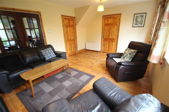 16 Ashgrove Lawn, Carrigaline, Cork