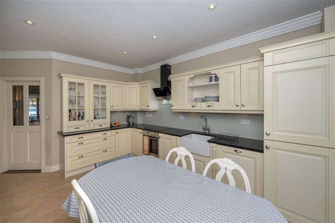 3 Castlerock Avenue, Castlerock, Midleton, Cork