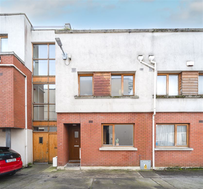 5 Blessington Court, Phibsborough, Dublin 7