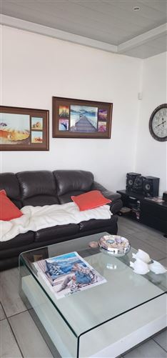 Private, Spantou St, Roodekrans, Gauteng