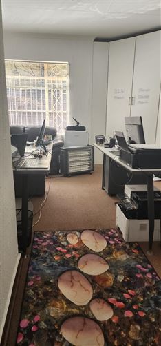 Private, Spantou St, Roodekrans, Gauteng