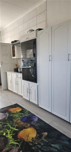 Private, Spantou St, Roodekrans, Gauteng