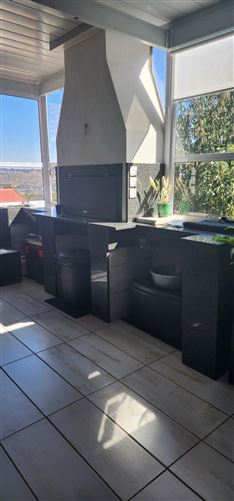 Private, Spantou St, Roodekrans, Gauteng
