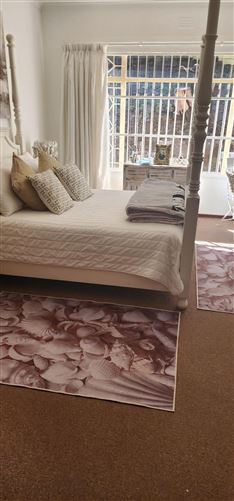 Private, Spantou St, Roodekrans, Gauteng