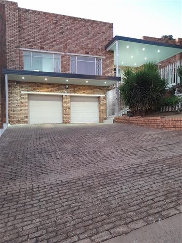 Private, Spantou St, Roodekrans, Gauteng