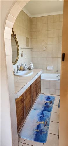 Private, Spantou St, Roodekrans, Gauteng