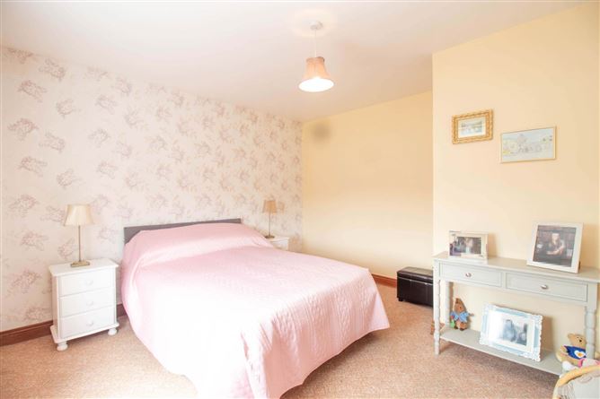 Oldcastle Road, Ballyjamesduff, County Cavan