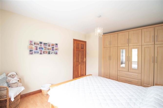 Oldcastle Road, Ballyjamesduff, County Cavan