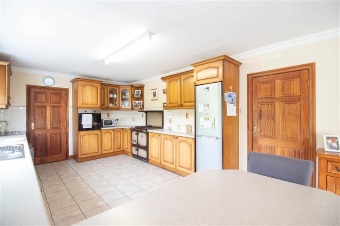 Oldcastle Road, Ballyjamesduff, County Cavan