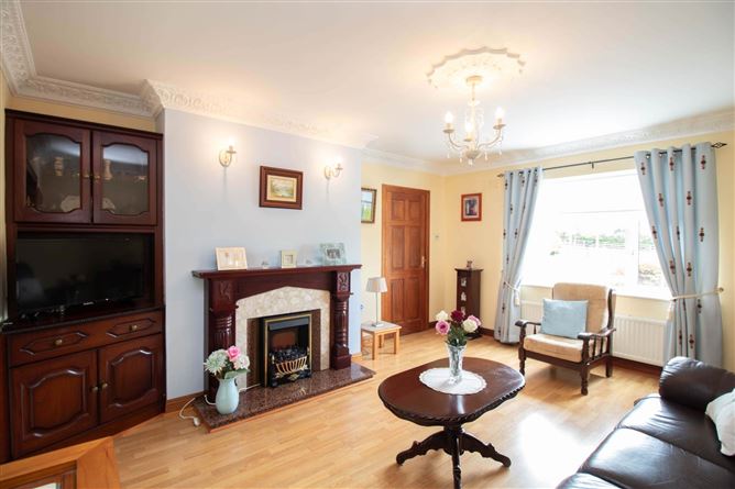 Oldcastle Road, Ballyjamesduff, County Cavan