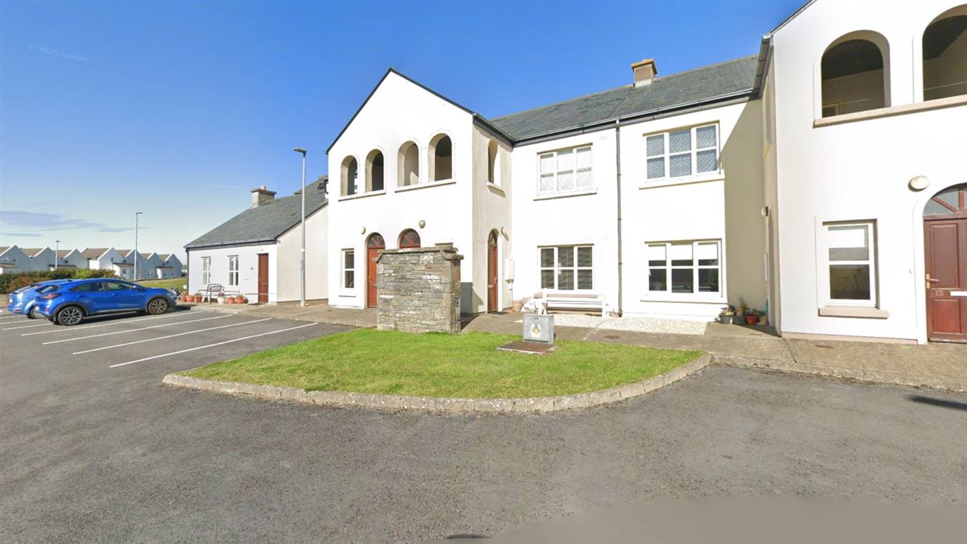 25 Gort An Clochair, Circular Road, Kilkee, County Clare