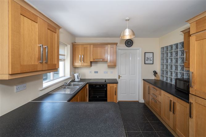 14 Cois Cille, Cloughduv, Cork