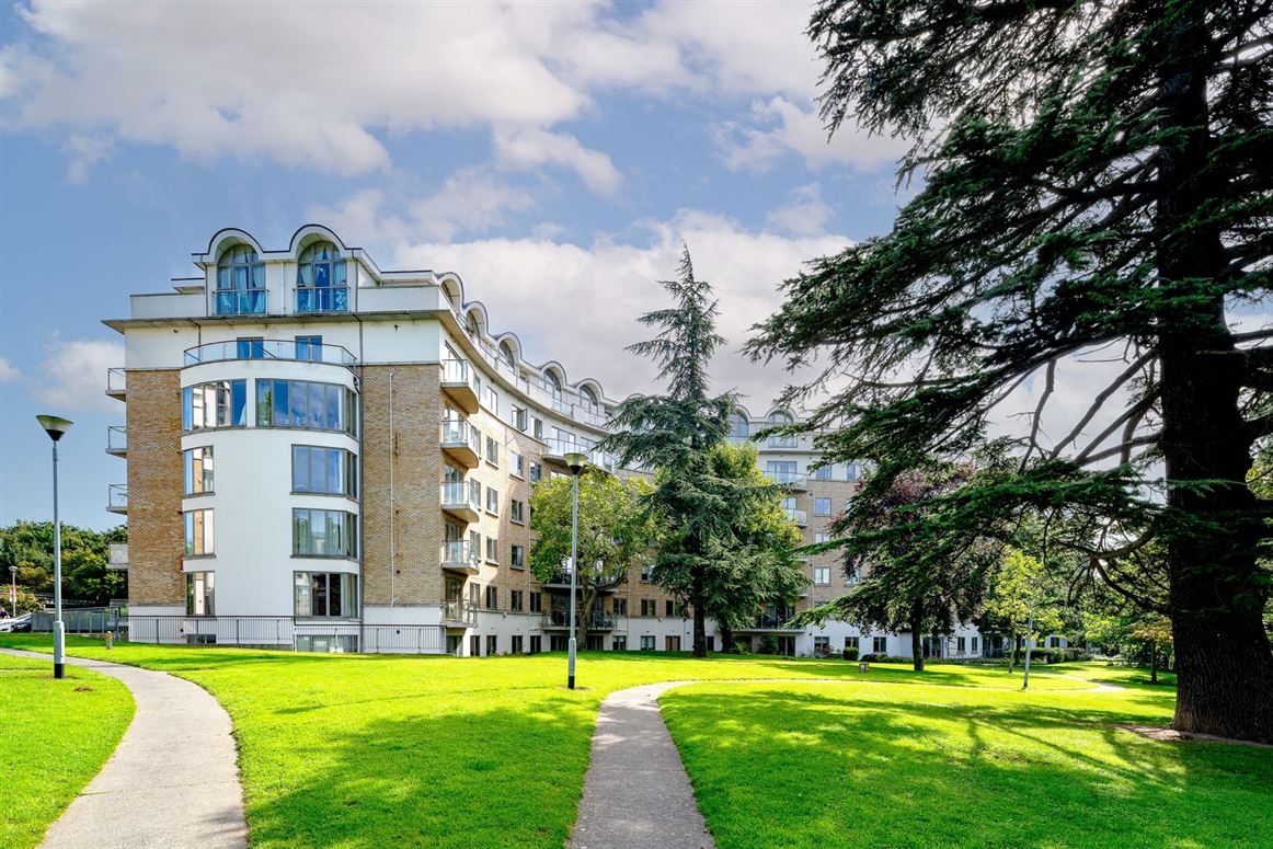30 The Oaks, Dundrum, Co. Dublin, Dublin 16