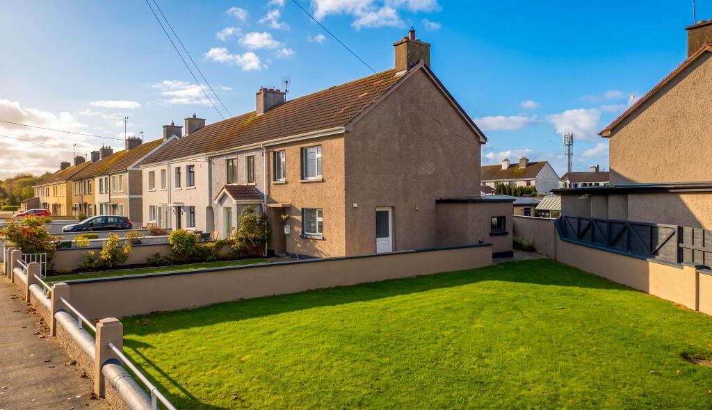 Photo 1 of 17 — 12 Dernish Avenue, Foynes, Limerick