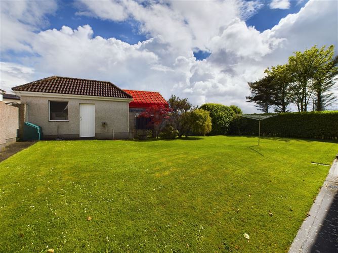 3 Lakeside, Old Crobally Road, Tramore, Co. Waterford