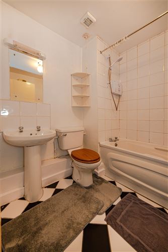 Apartment 10 College Gate, Townsend Street Dublin City Centre,, Dublin 2, Dublin