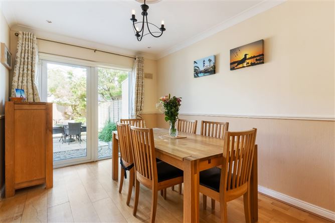 12 College Park Close, Dundrum, Dublin 16