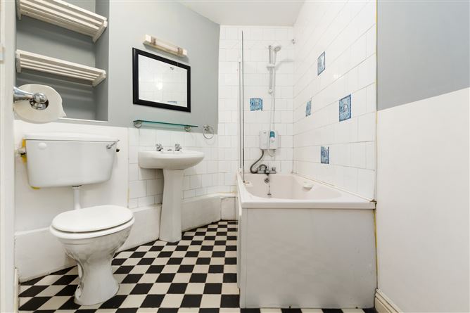 156 The Waterside, Charlotte Quay, Dublin 4
