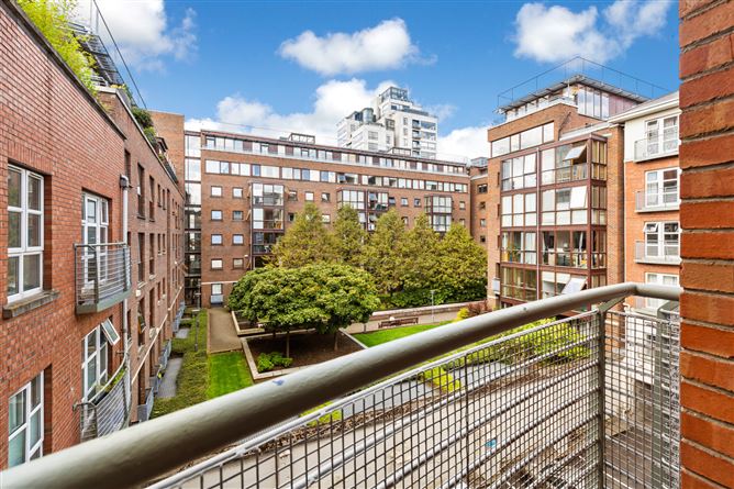 156 The Waterside, Charlotte Quay, Dublin 4