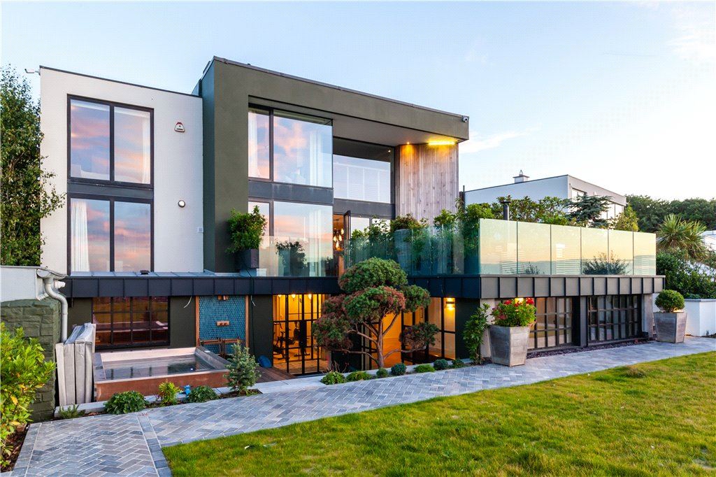 1 Thulla, Dunbo Hill, Howth, Co. Dublin