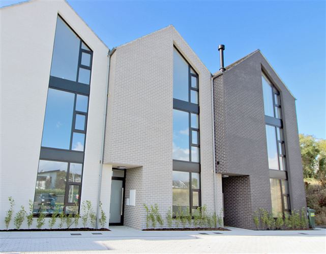2 Hamilton Heights, Blackrock, Louth