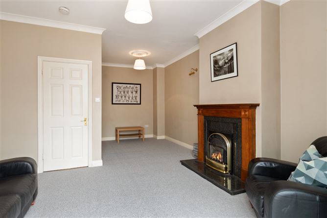 63 Brookfield Green, Kimmage, Dublin 12