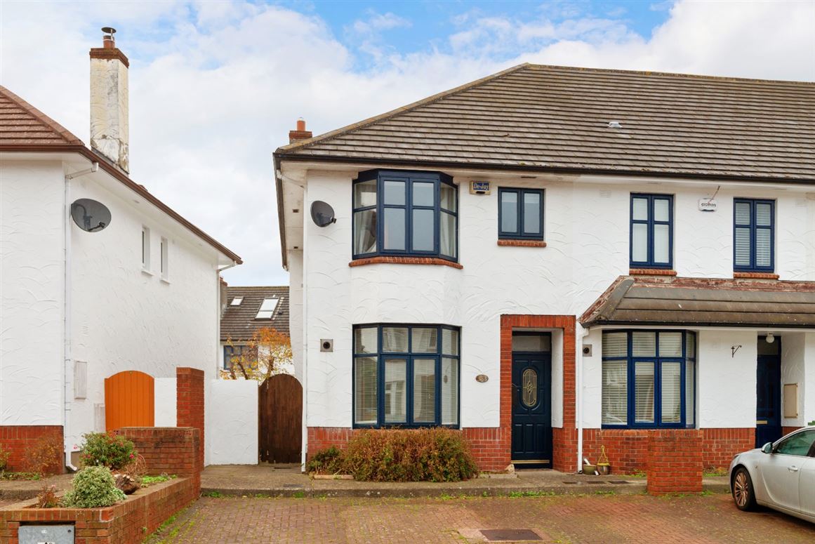 63 Brookfield Green, Kimmage, Dublin 12