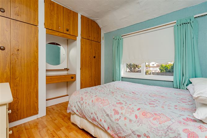 215 Cashel Road, Crumlin, Dublin 12