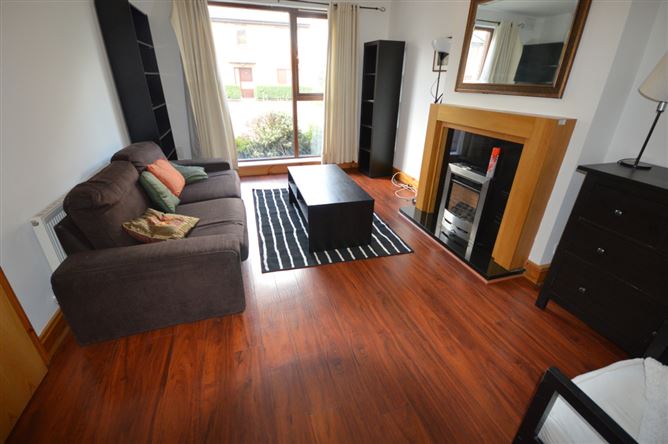 12 Castlegate Drive, Lucan, Dublin