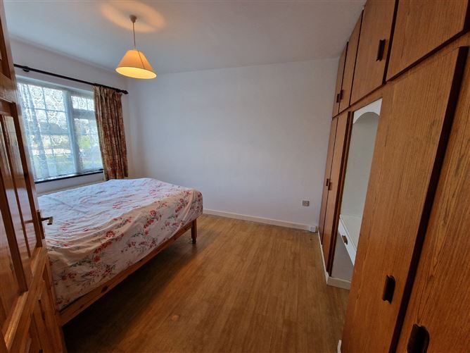 2 Shallee Drive, Ennis, Co. Clare