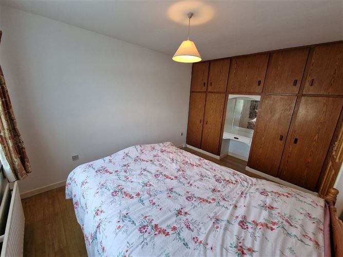 2 Shallee Drive, Ennis, Co. Clare