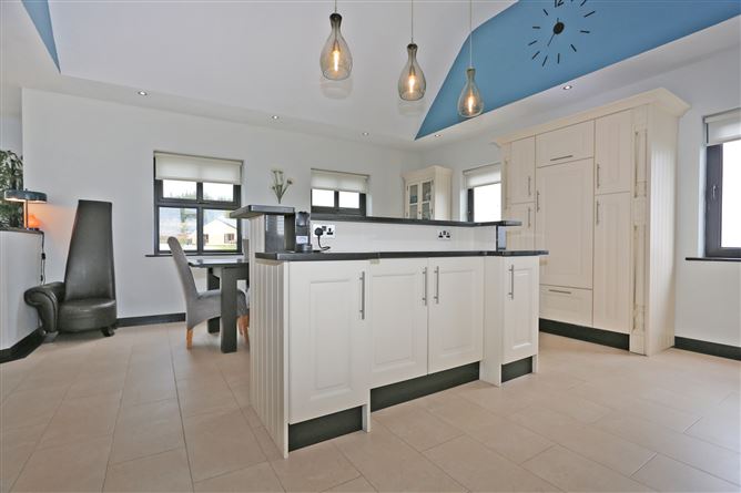 Forest Ridge, Decomade Upper, Lissycasey, Ennis, Co. Clare