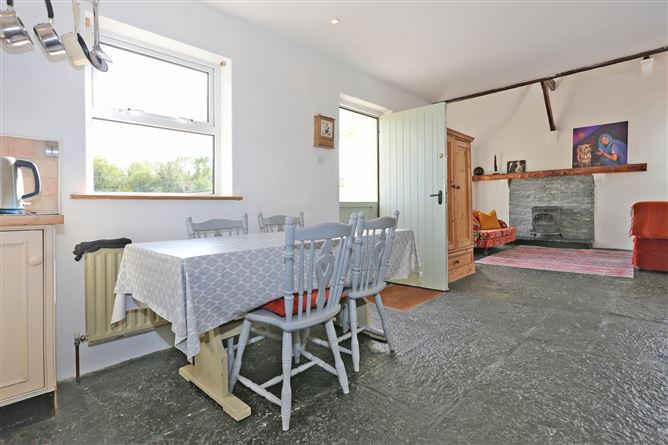 Avondonn Cottage, Ballycannon North, Meelick, Co. Clare