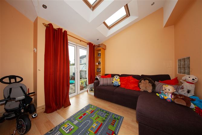 2 Meadow Downs, Hartstown, Dublin