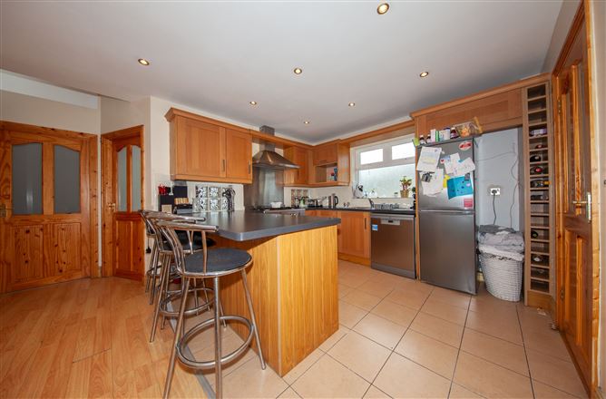 2 Meadow Downs, Hartstown, Dublin