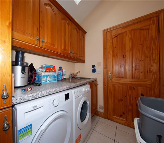2 Meadow Downs, Hartstown, Dublin