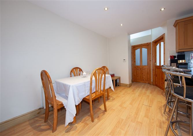 2 Meadow Downs, Hartstown, Dublin