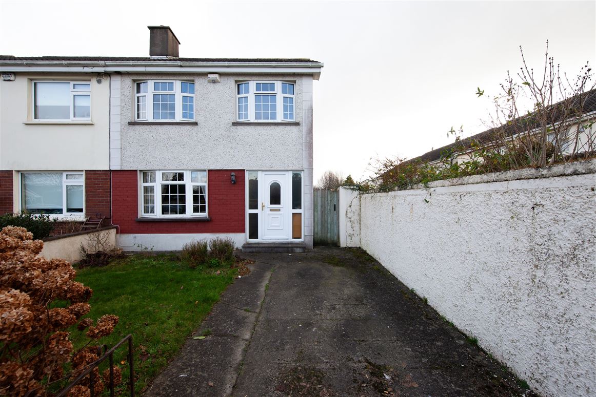 2 Meadow Downs, Hartstown, Dublin