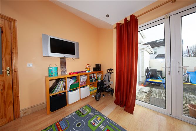 2 Meadow Downs, Hartstown, Dublin