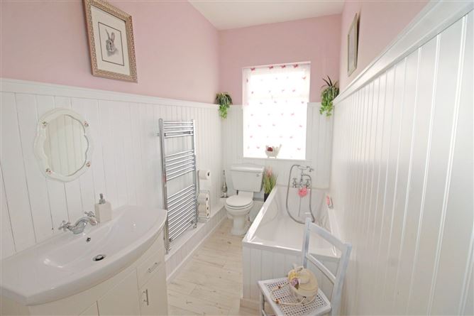 Misty Mountain Cottage, Derra Lower, Bellacorick,, Ballina, Mayo