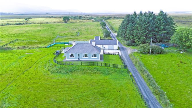 Misty Mountain Cottage, Derra Lower, Bellacorick,, Ballina, Mayo