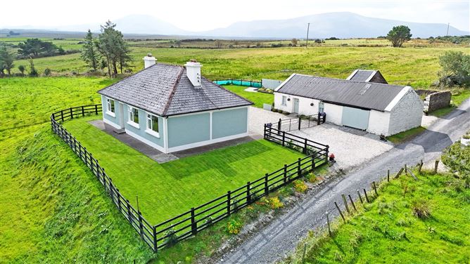 Misty Mountain Cottage, Derra Lower, Bellacorick,, Ballina, Mayo