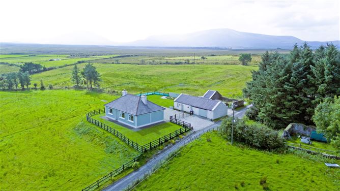 Misty Mountain Cottage, Derra Lower, Bellacorick,, Ballina, Mayo