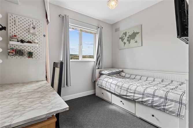 Photo 24 of 34 — 6 Parklands Drive, Firhouse, Dublin 24