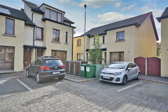Main image for 10 Castlelyon Avenue, Newcastle, County Dublin