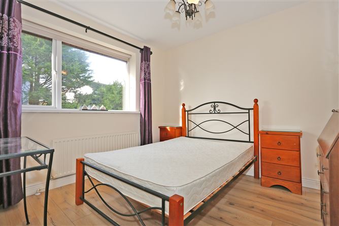 8 Sycamore Heights, Patrickswell, Co. Limerick