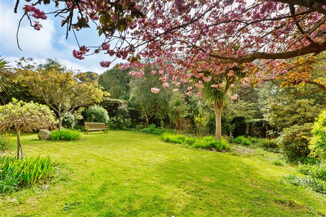 25 Coundon Court, Killiney, Co. Dublin