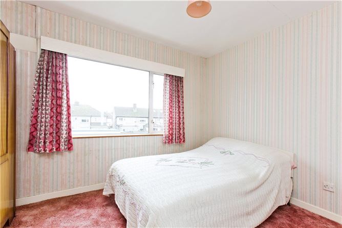33 St Peter's Drive, Walkinstown, Dublin 12