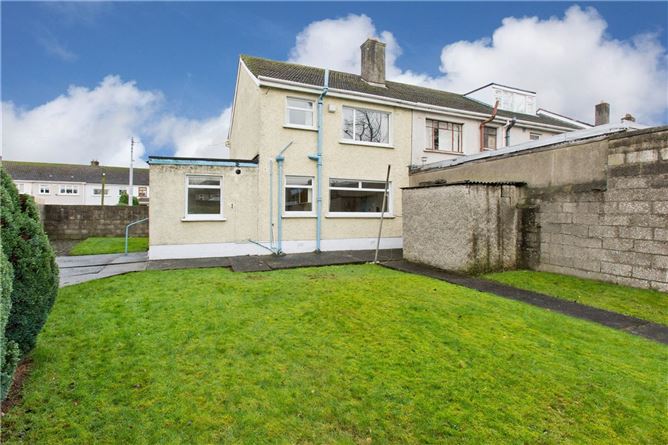 33 St Peter's Drive, Walkinstown, Dublin 12