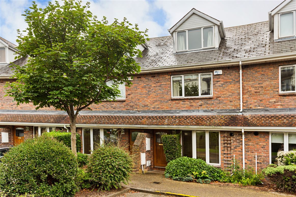 17 Hampton Square, Navan Road, Dublin 7